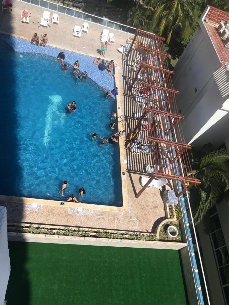 Apartamento Comodo Apartaestudio, En Sector El Laguito *